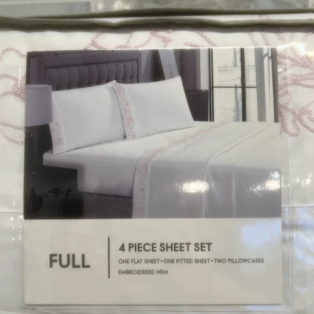 NEW-ELLE DECOR four piece sheet set 